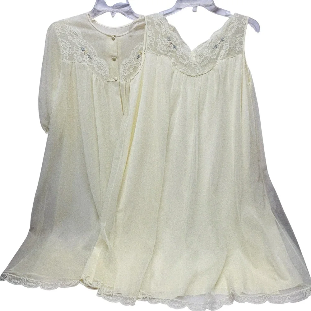 VTG Shadowline Bridal SILKY‎ Peignoir Lace Trim Embroidered Nylon Robe Nightgown
